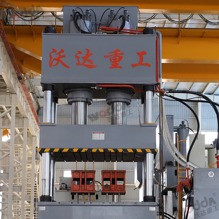 1000液壓機(jī)（立柱、油缸）